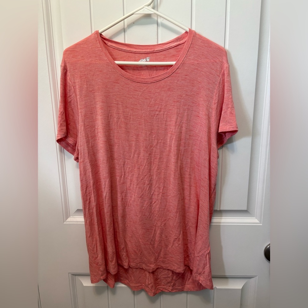 Avia Women's Pink/ Orange short sleeve Top. Size XL.